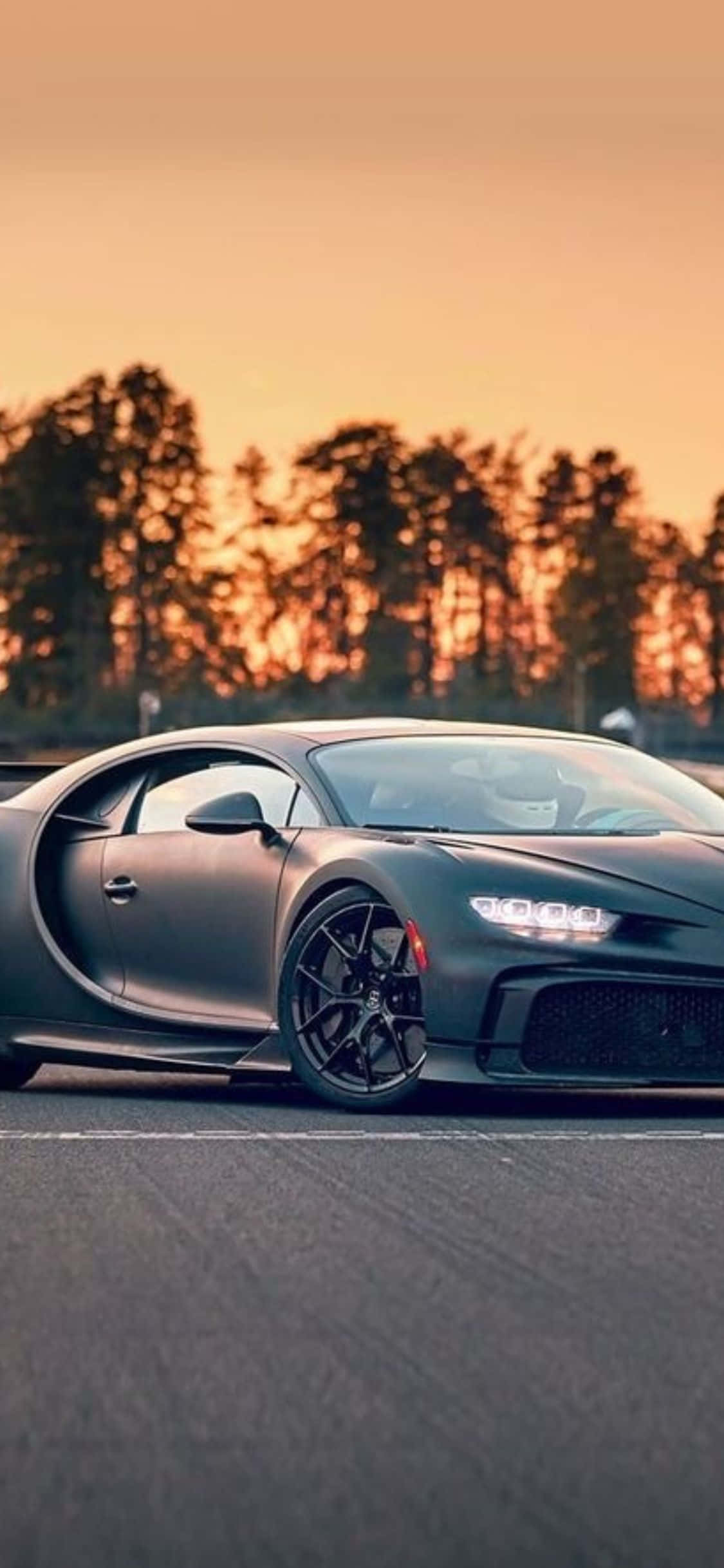 Двигайся быстрее с iPhone XS и Bugatti Обои