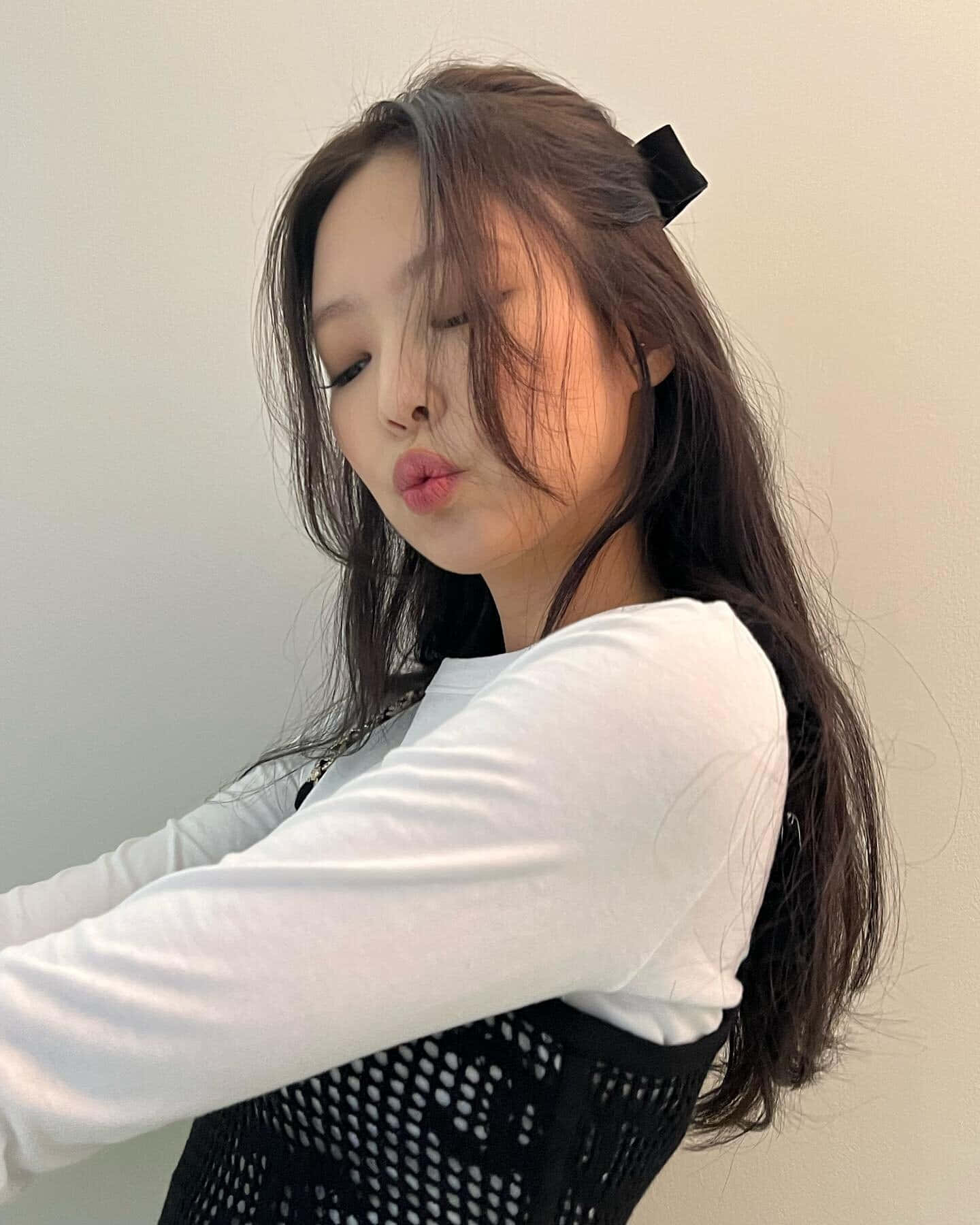 Дженни Blackpink с поцелуйчиком Обои