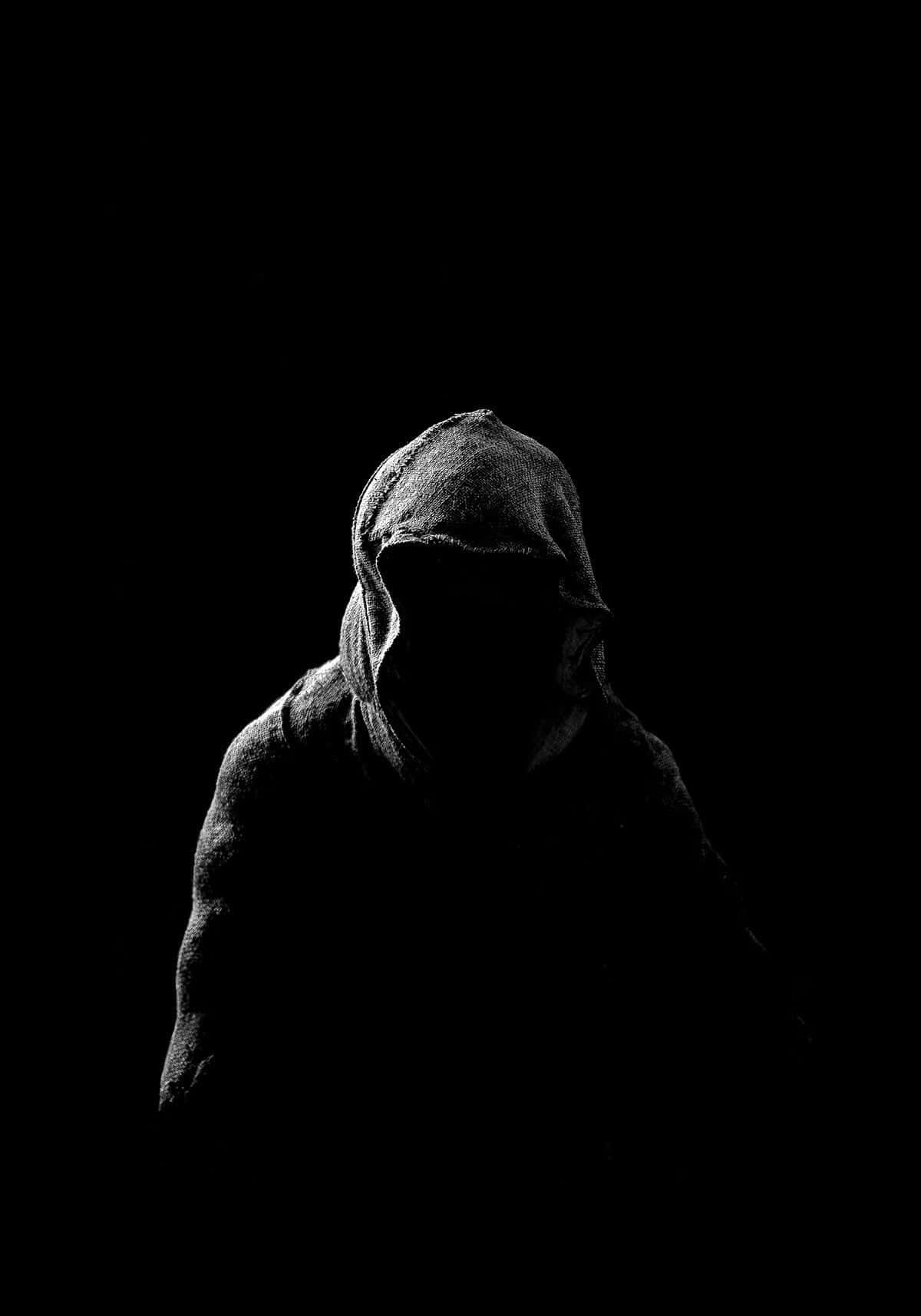 Жуткий мужчина в темном профиле Обои