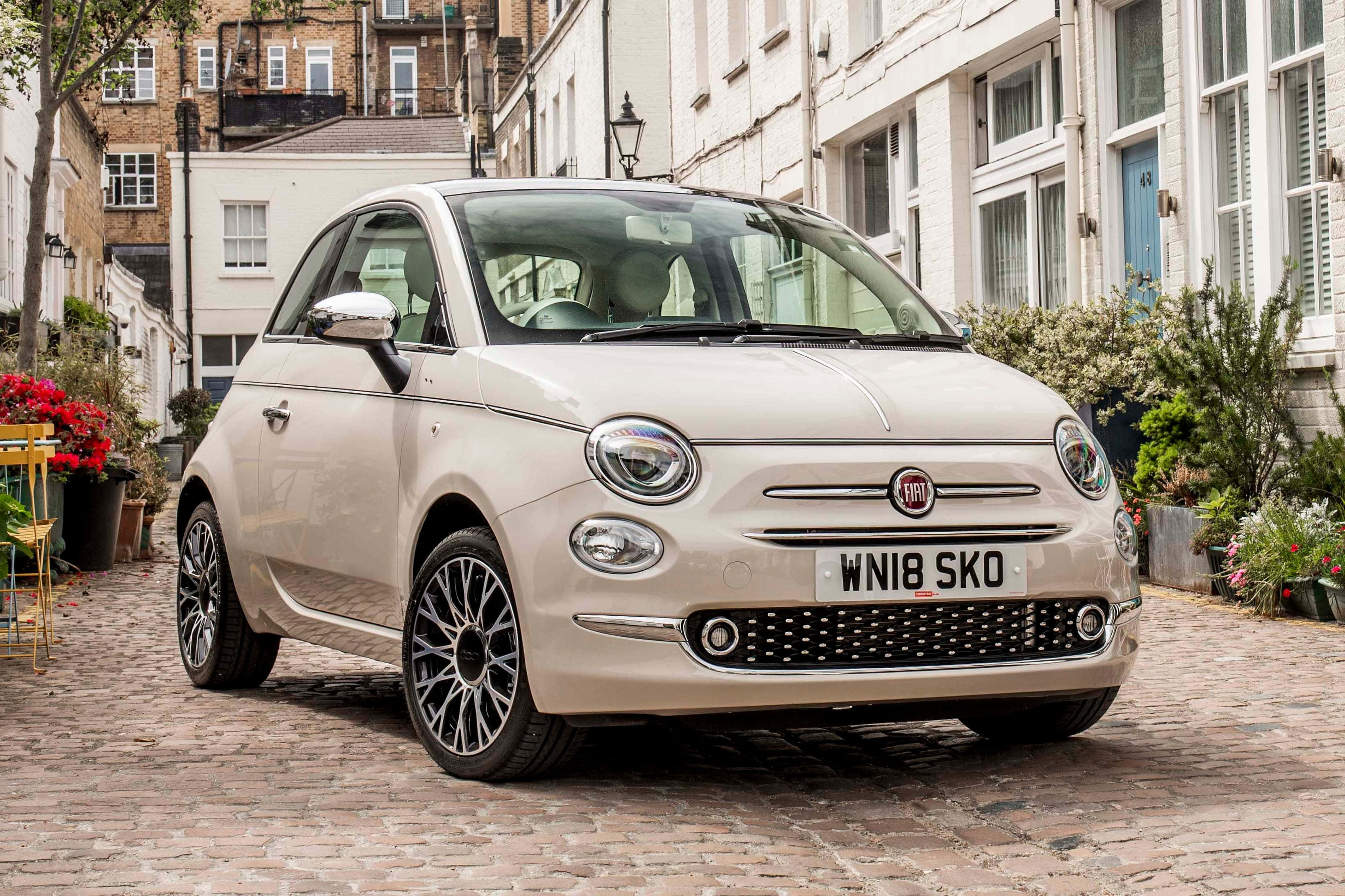 Исследуйте мир с Fiat Обои