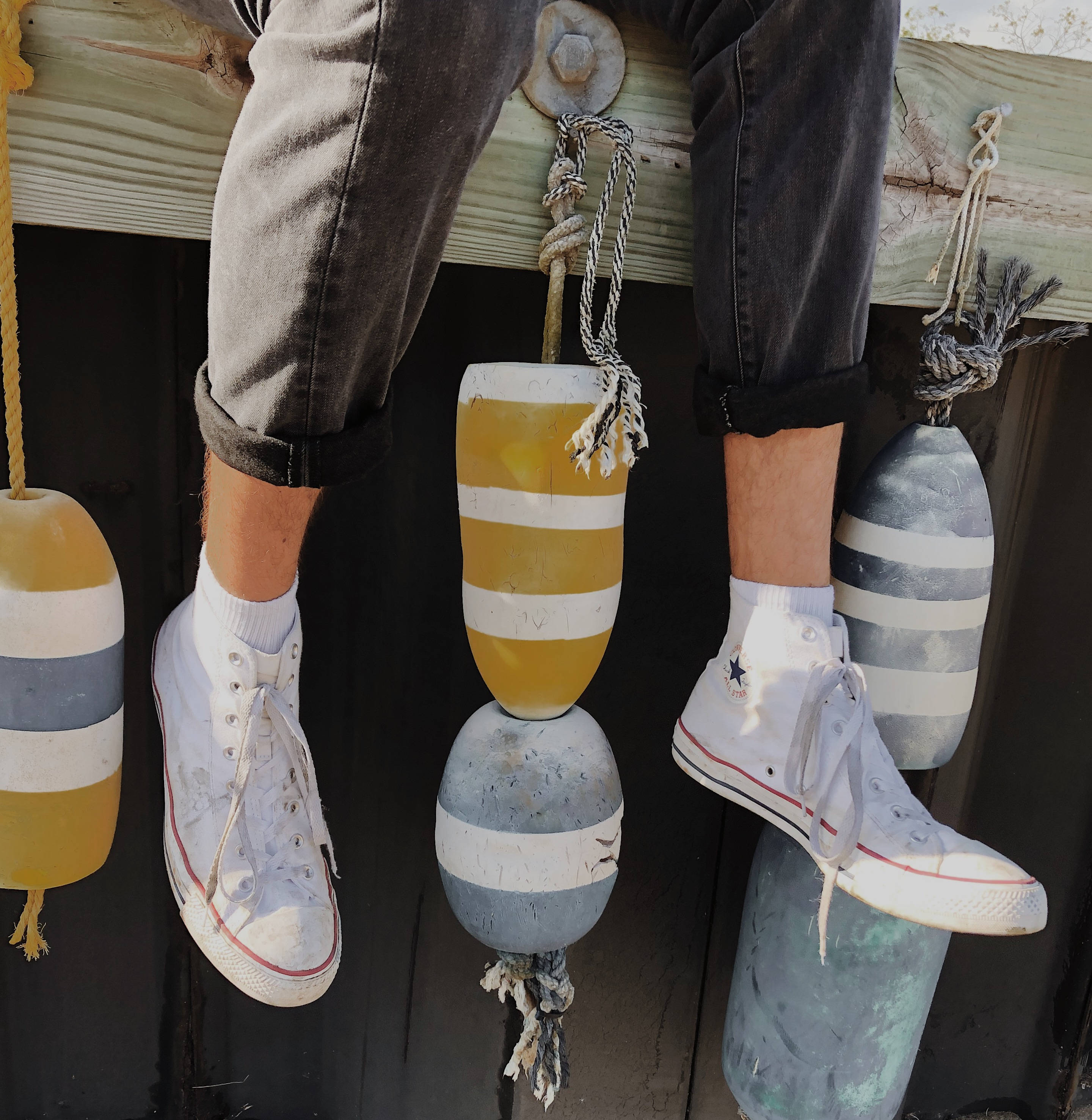Классические белые Chuck Taylor Converse Обои