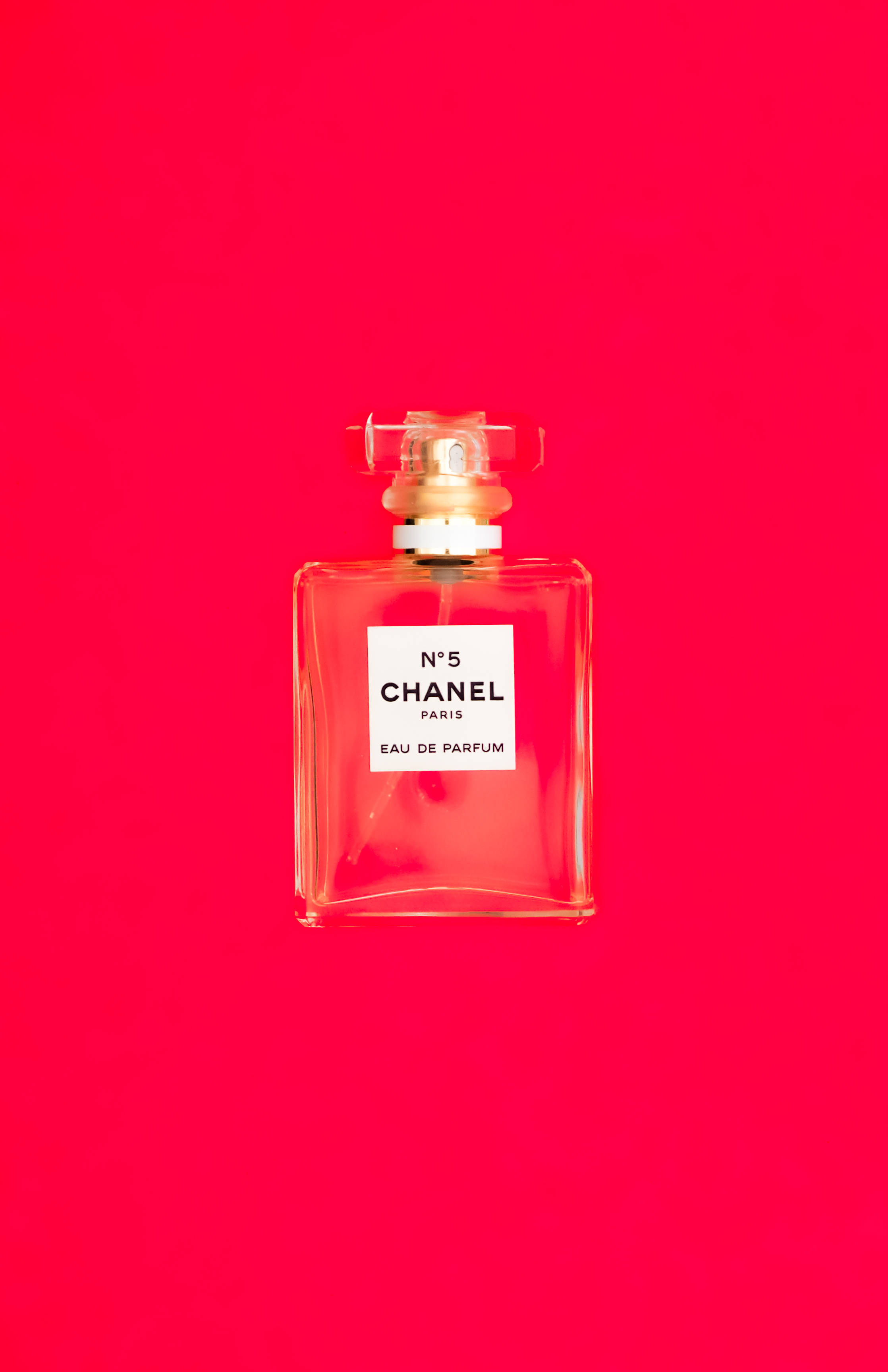 Красная эстетика Chanel No. 5 Обои