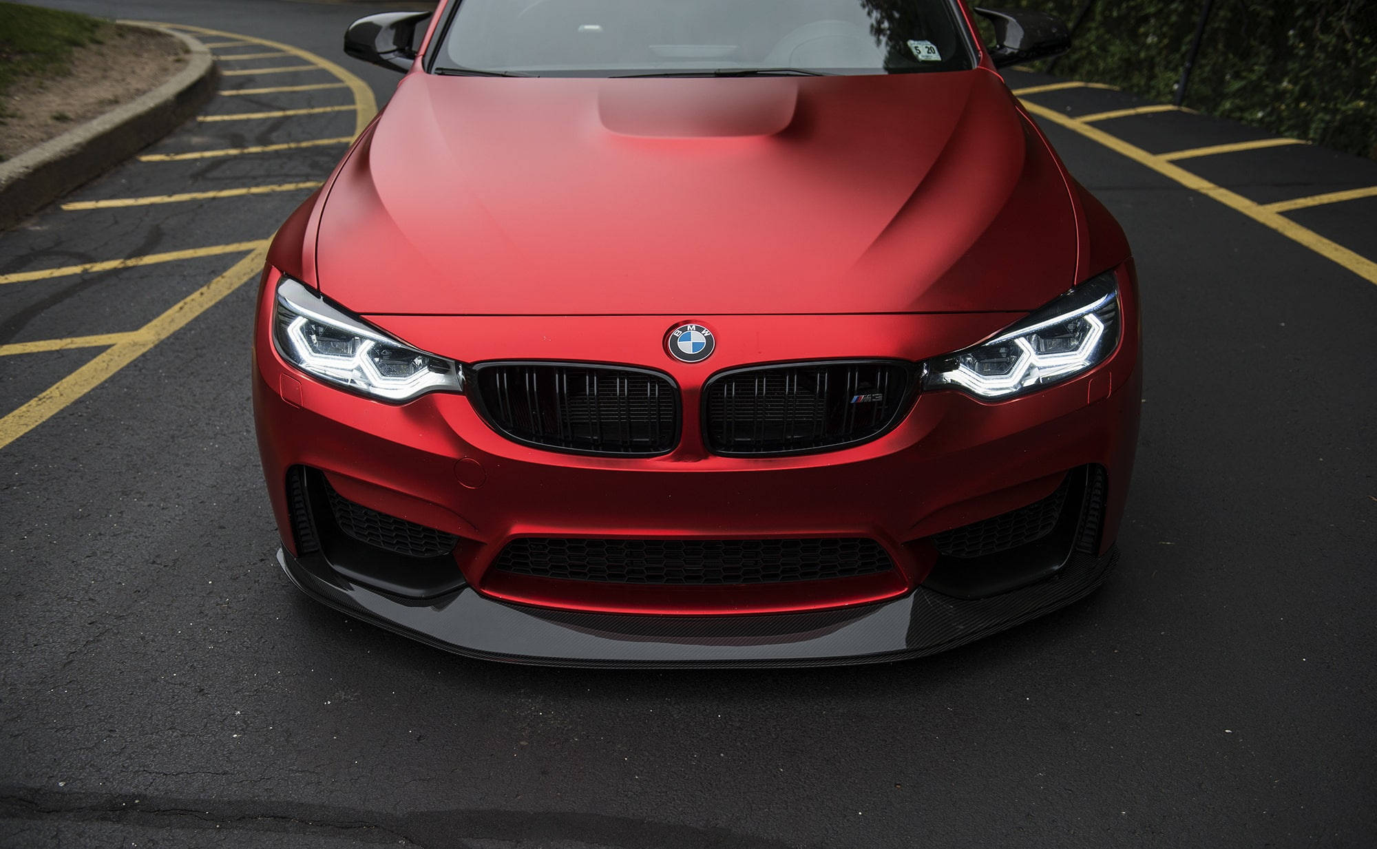 Матово-красный M3 BMW для ноутбука Обои