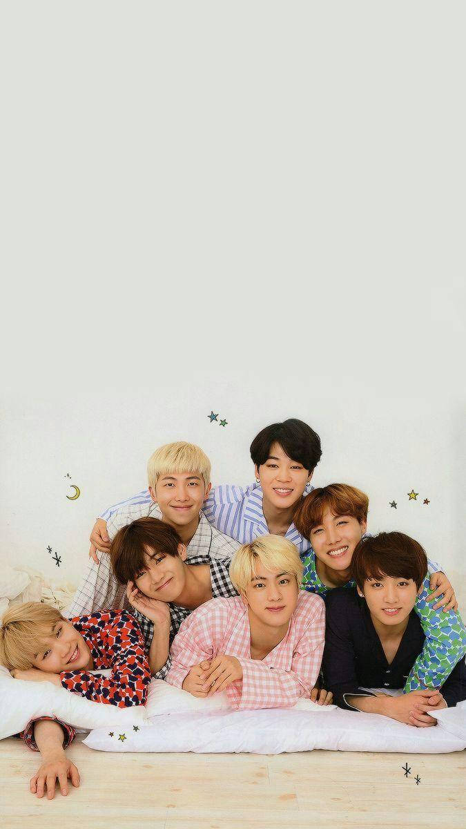 Милые BTS в пижамах Обои