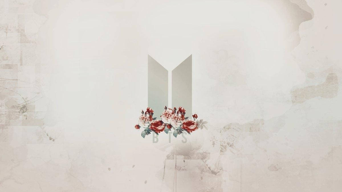 Ноутбук с логотипом BTS и цветами Обои