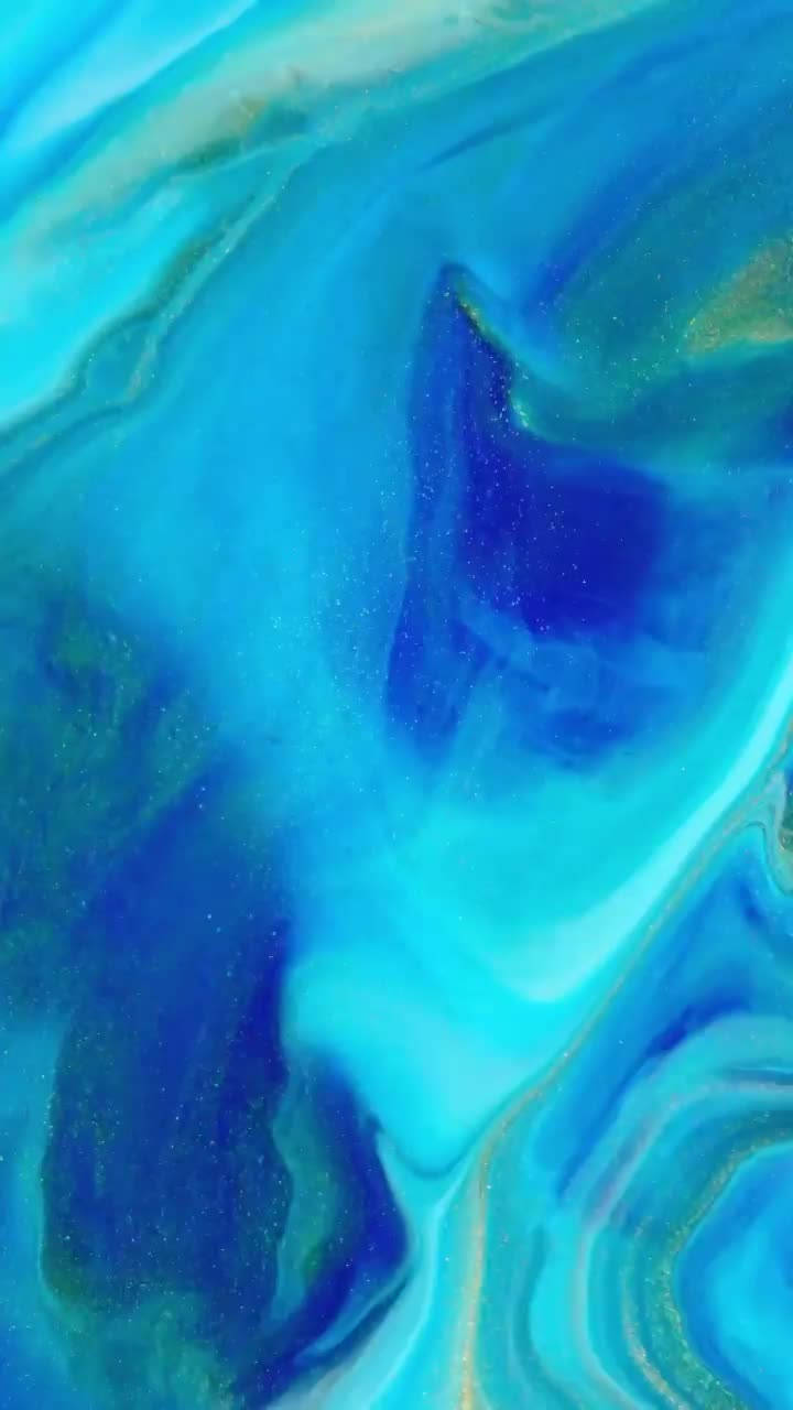 Оцените потрясающий чехол Luminous Blue для iPhone 11 Обои