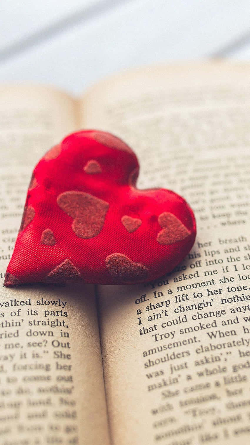 Празднуйте любовь, берегите своё сердце ❤️ Обои
