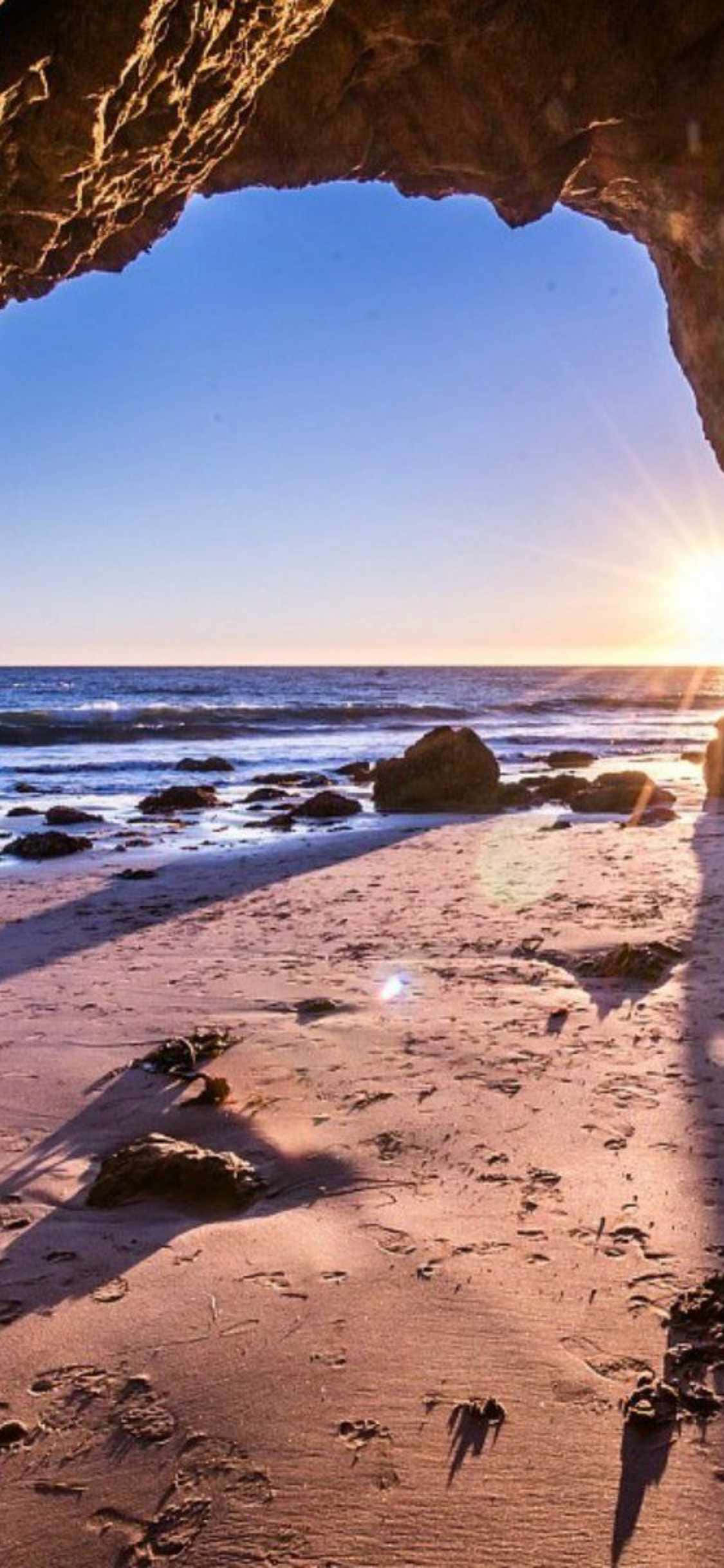 Прибрежная атмосфера на iPhone Xs Malibu Обои