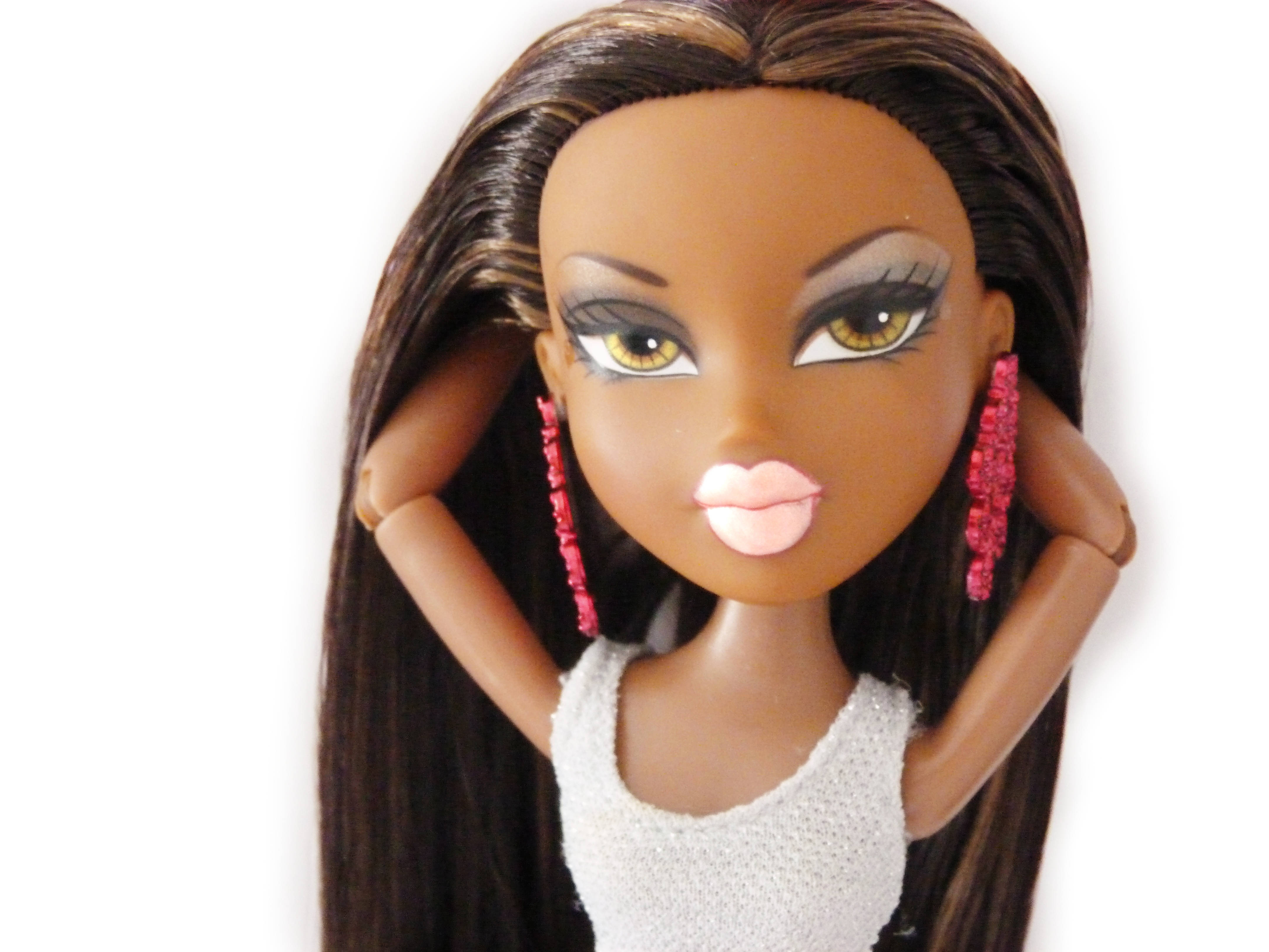 Прими свою внутреннюю модницу с шикарной эстетикой Bratz Обои