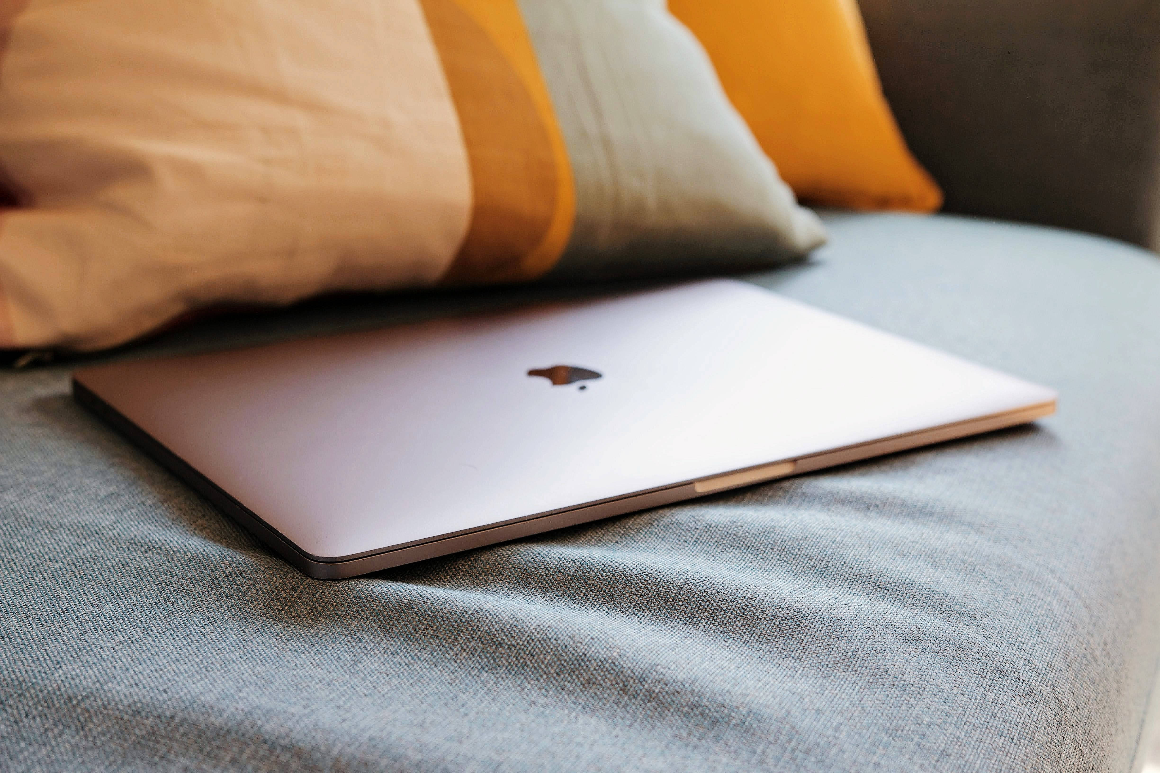 Раскрытие творчества с эстетичным рабочим пространством Mac Обои
