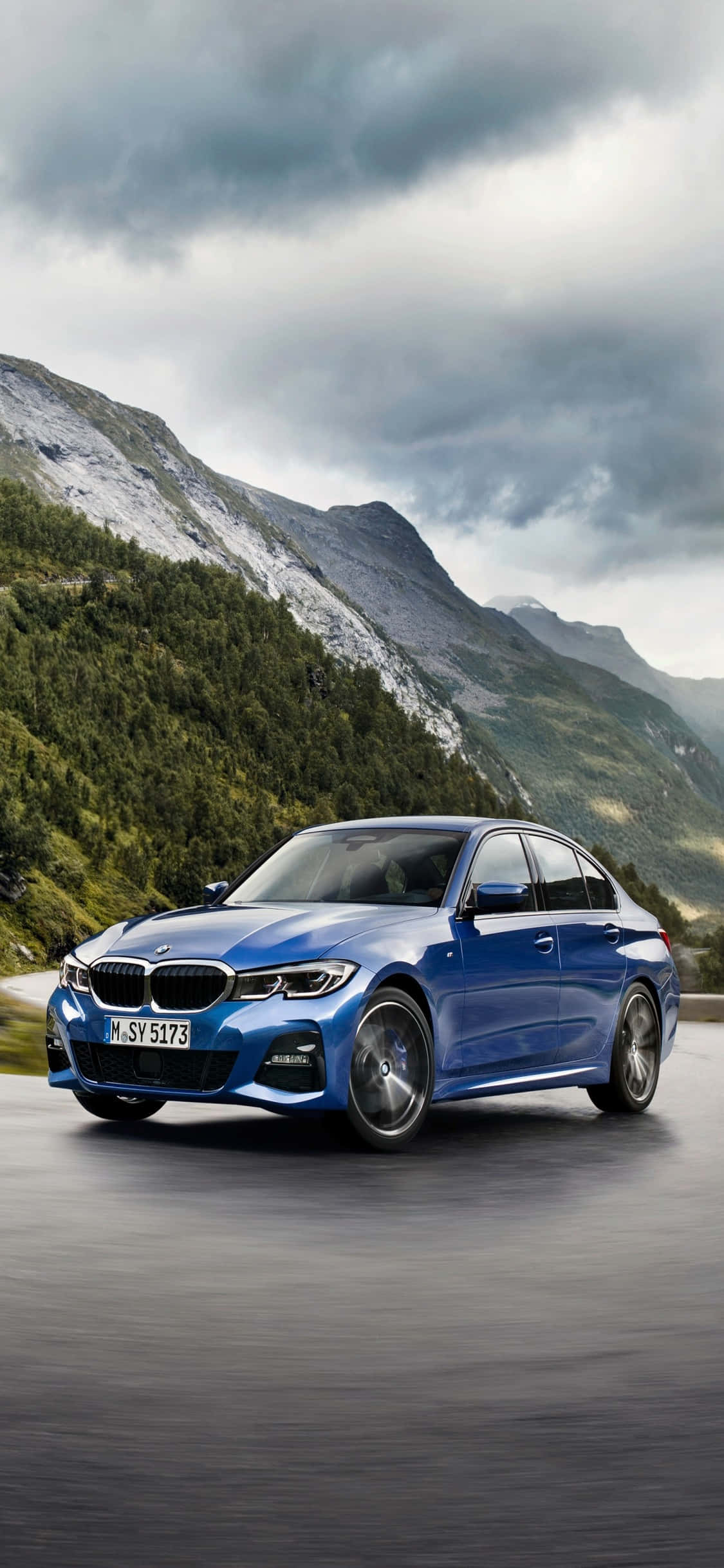 Роскошь BMW на ладони Обои