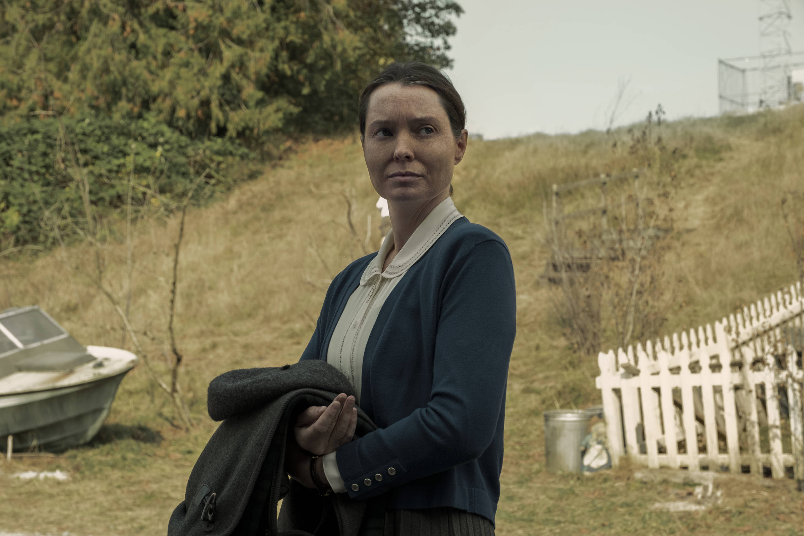 Саманта Слойан из сериала «Полуночная месса» Обои