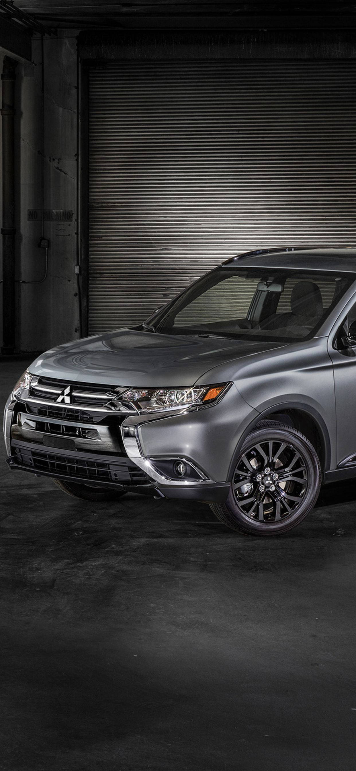 Серый Mitsubishi Outlander Обои