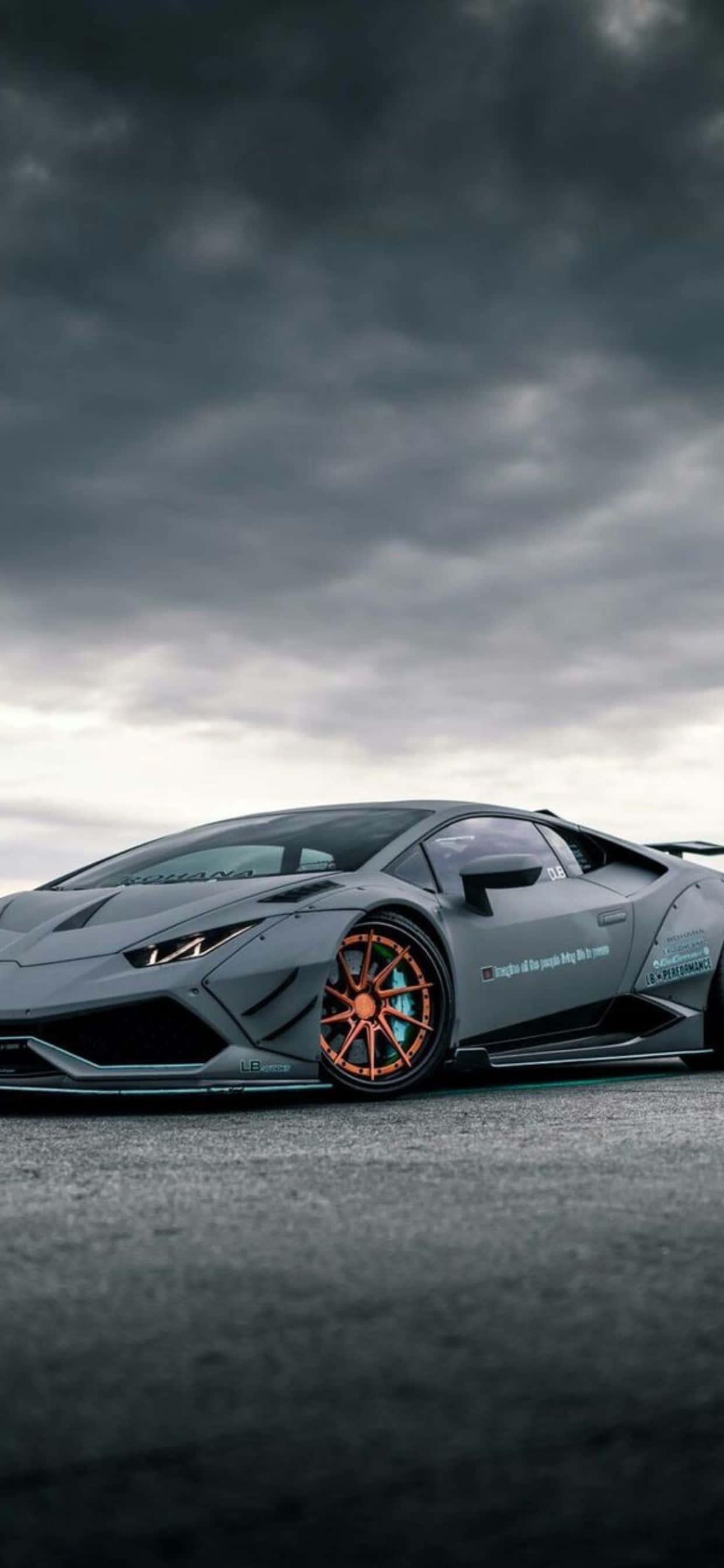Фон iPhone XS Max с серым автомобилем Lamborghini Обои