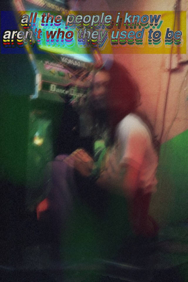 Триповая эстетика танцевального автомата Обои