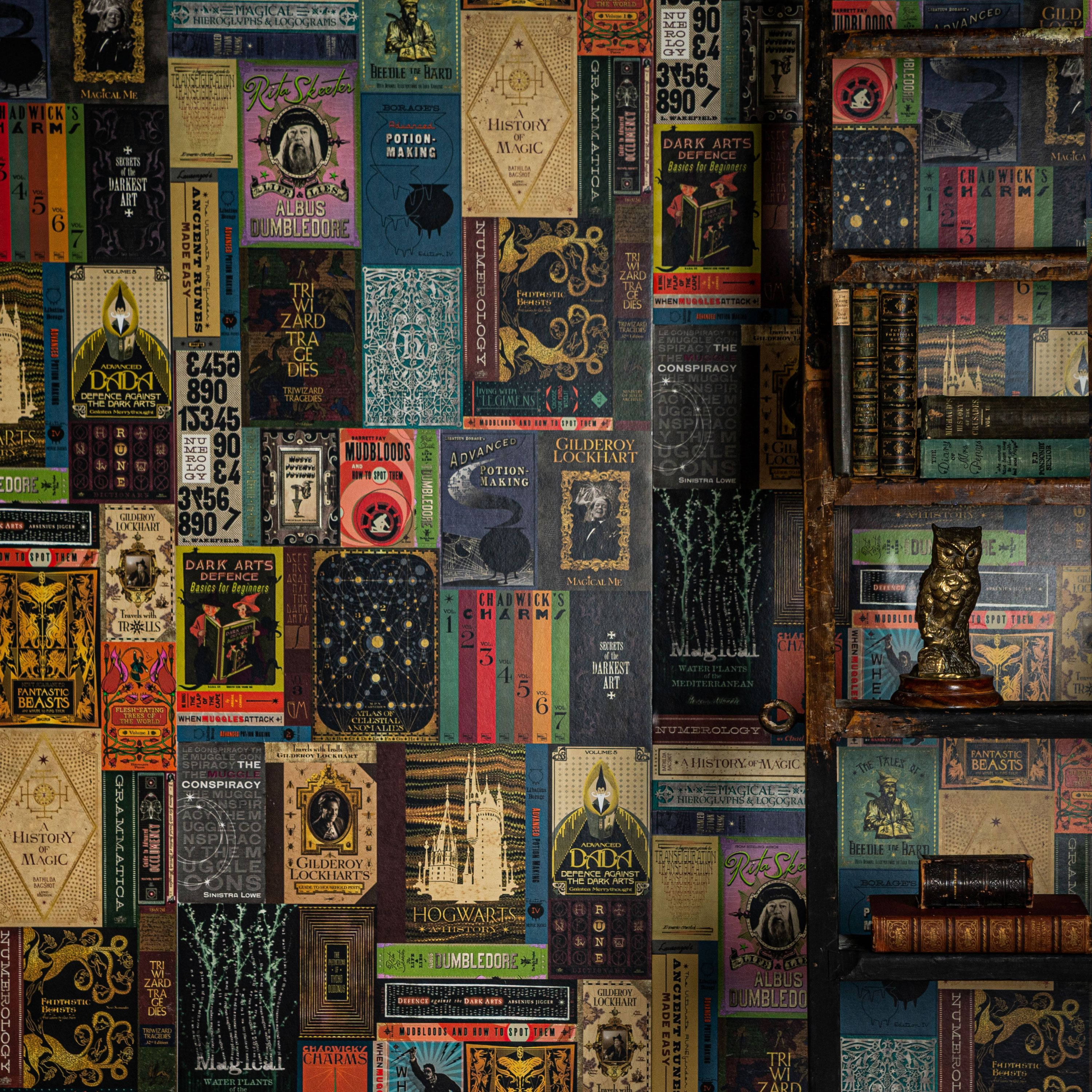 Цифровая иллюстрация с обложками разных книг Обои