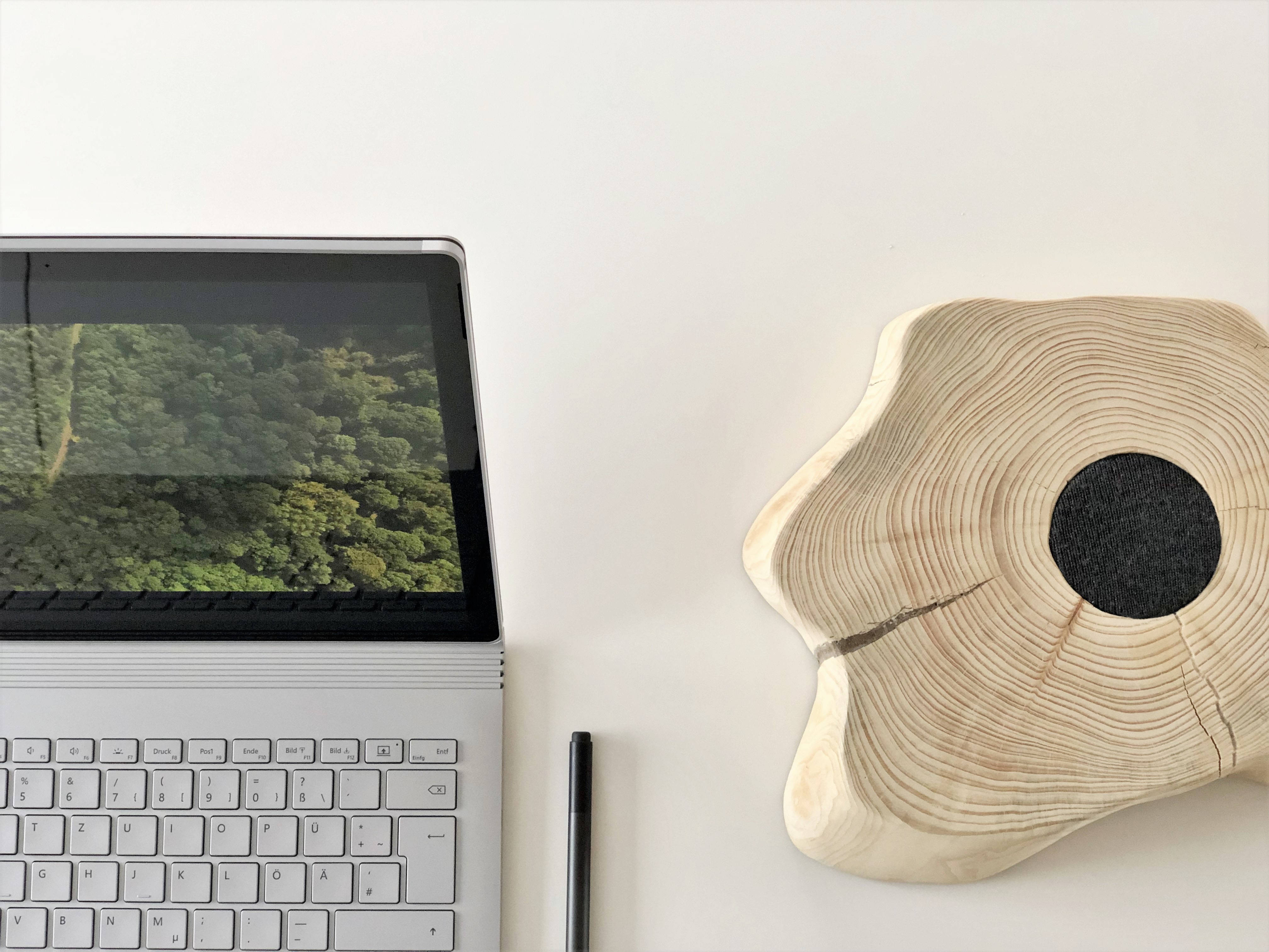 Элегантный и современный Surface Book 3 Обои
