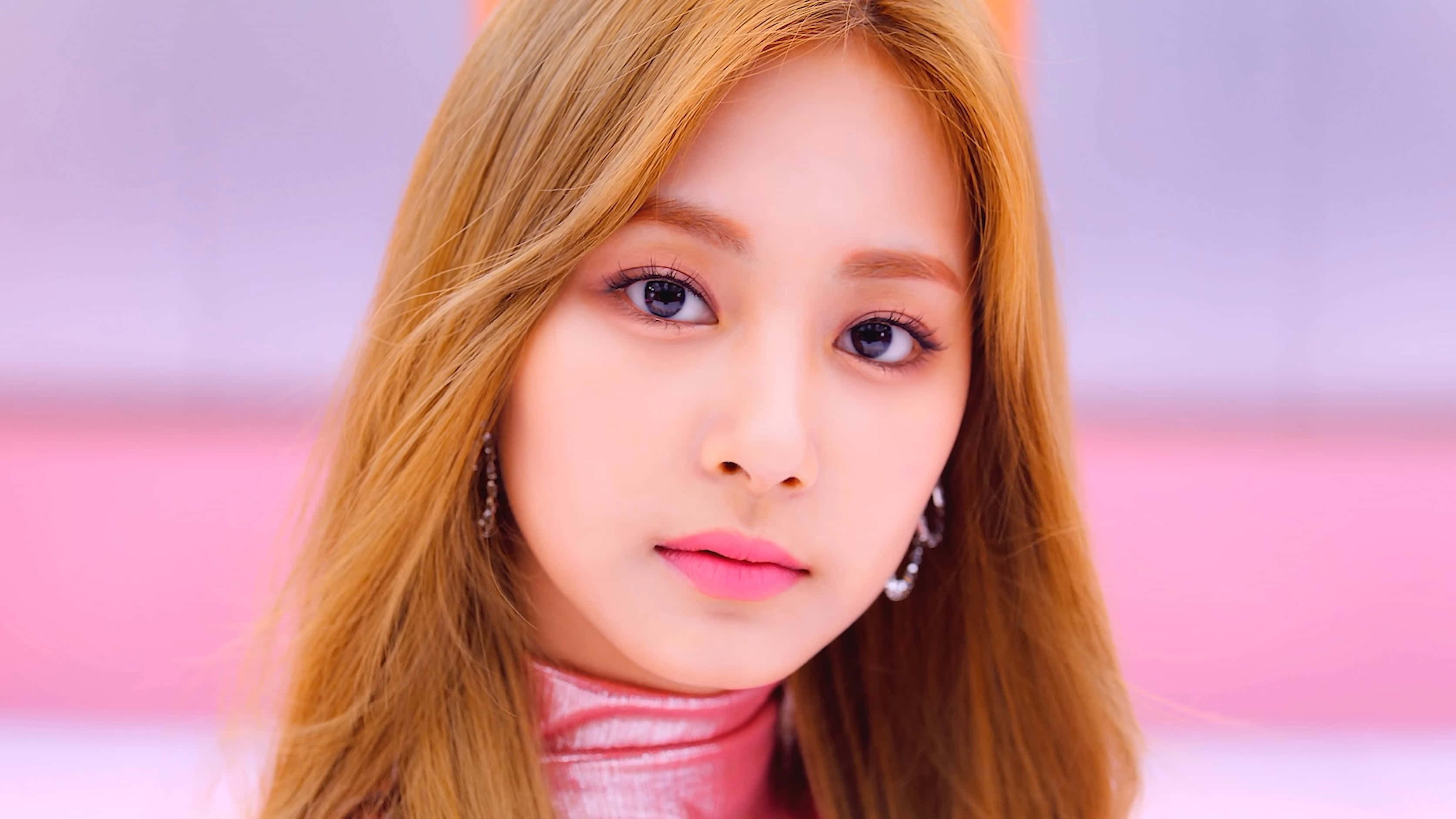 Энергичное выступление Twice на сцене Обои