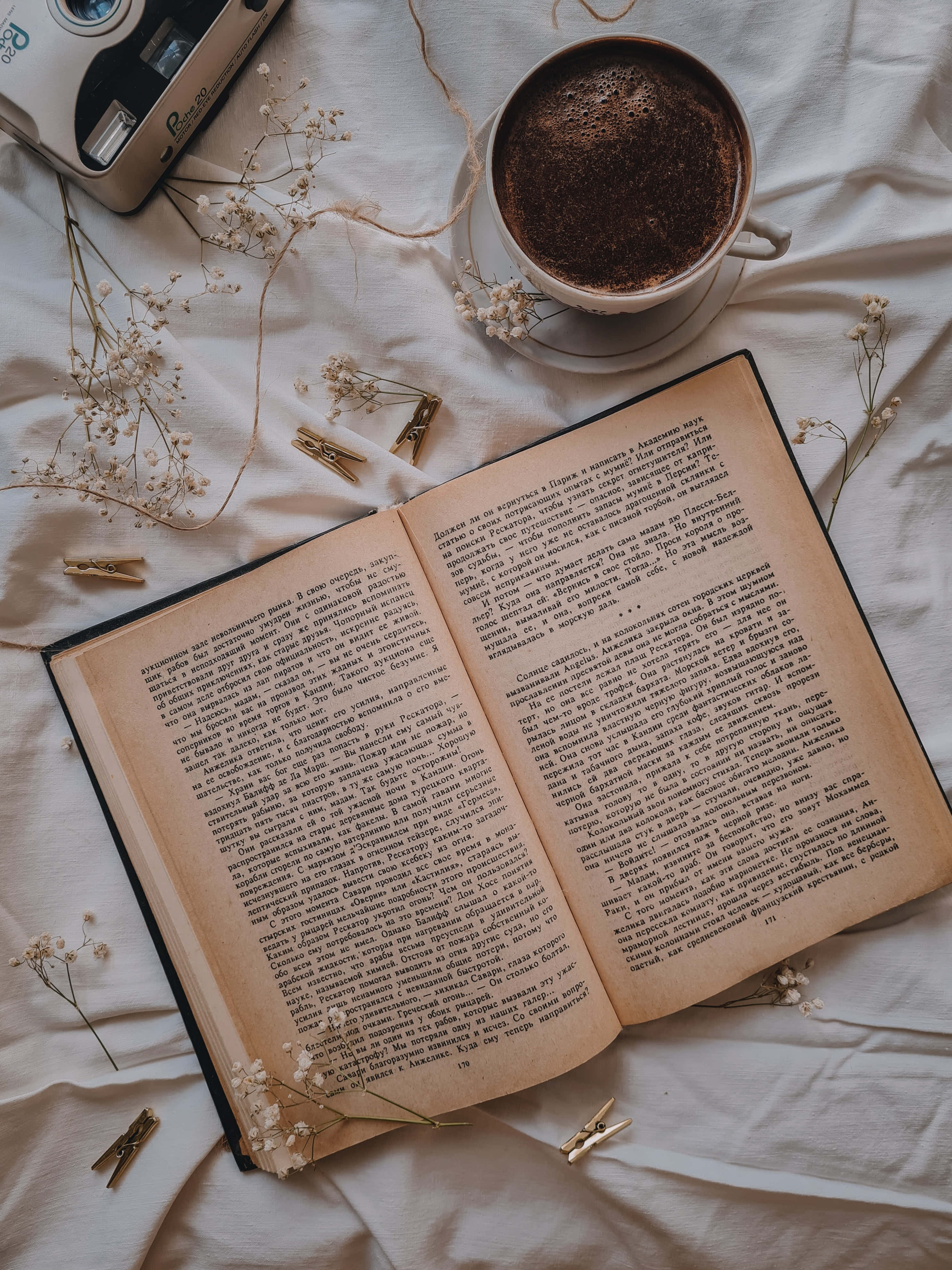 Эстетичные фото книг Обои