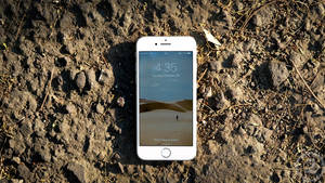iPhone 8 на солнце