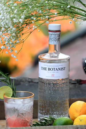 The Botanist Gin — Xiaomi Pad 9 Pro Max Обои