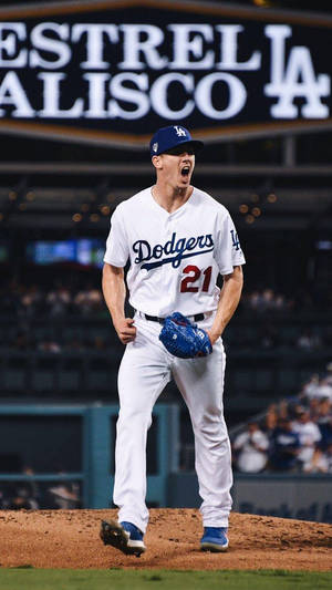 Walker Buehler Dodger 21 — 9:16 Обои