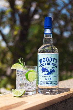 Woody’s Gin — Xiaomi Pad 9 Pro Обои