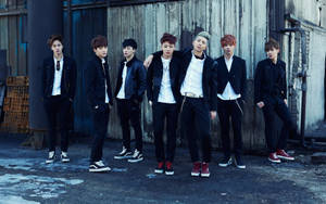 Обои с групповым фото BTS Skool Luv Affair — Bts групповое фото гиф Обои