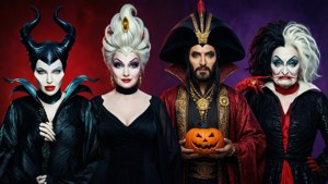 Классические злодеи Disney собрались на Хэллоуин, у каждого — жуткий аксессуар.