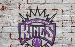 Обои Логотип Sacramento Kings на кирпичной стене — Нейтральный Обои