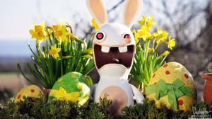 Rabbid из Rayman с красочными пасхальными яйцами на Пасху, пасхальные обои — iMac Обои