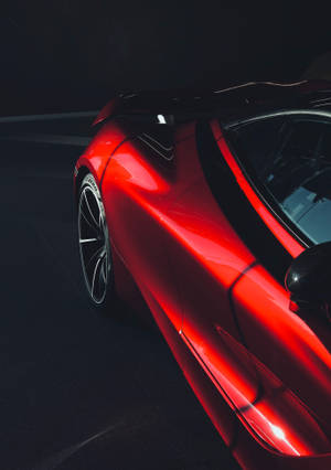 Обои с фрагментом красного McLaren 720s на черном фоне — Oppo Pad 6 Обои